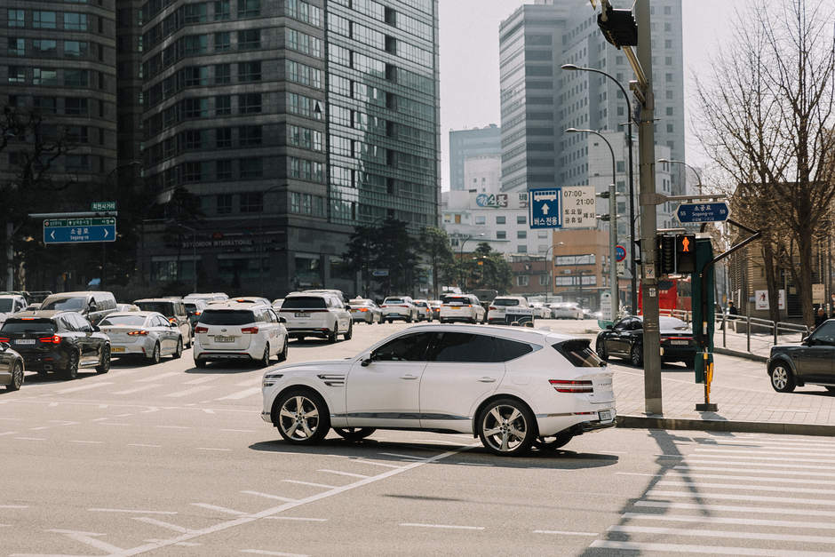 2026 상반기는 SUV·미니밴과 전동화 차종이 판매 상위권을 채웠다.