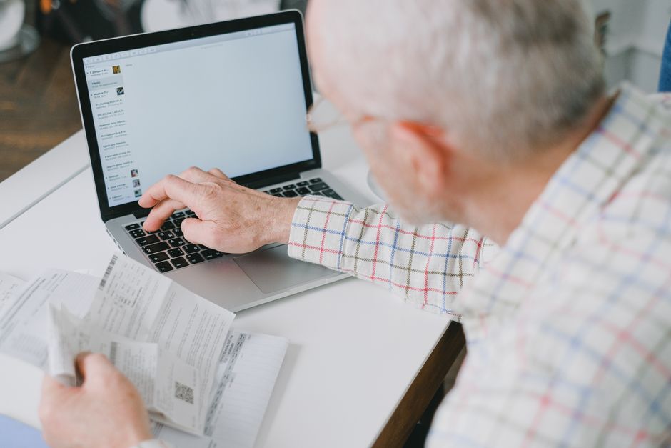 등기부·건축물대장·전입세대열람은 무료로 직접 확인할 수 있습니다.